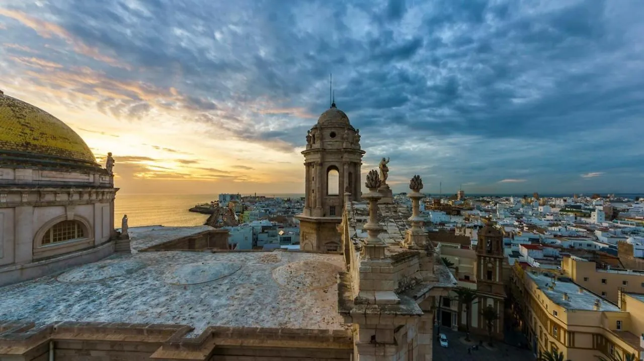 No 5 Cadiz Apartment